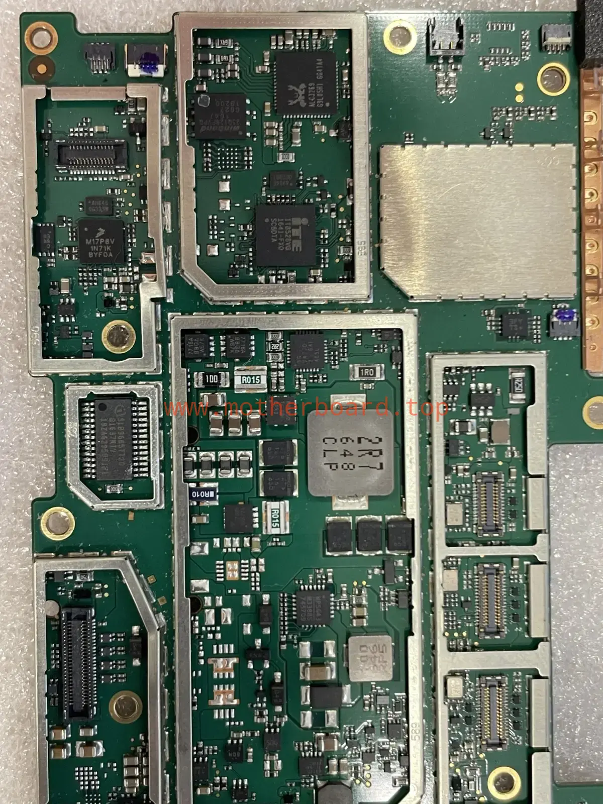 Microsoft Surface Pro 4 X911788-009 motherboard - for parts only ! 4