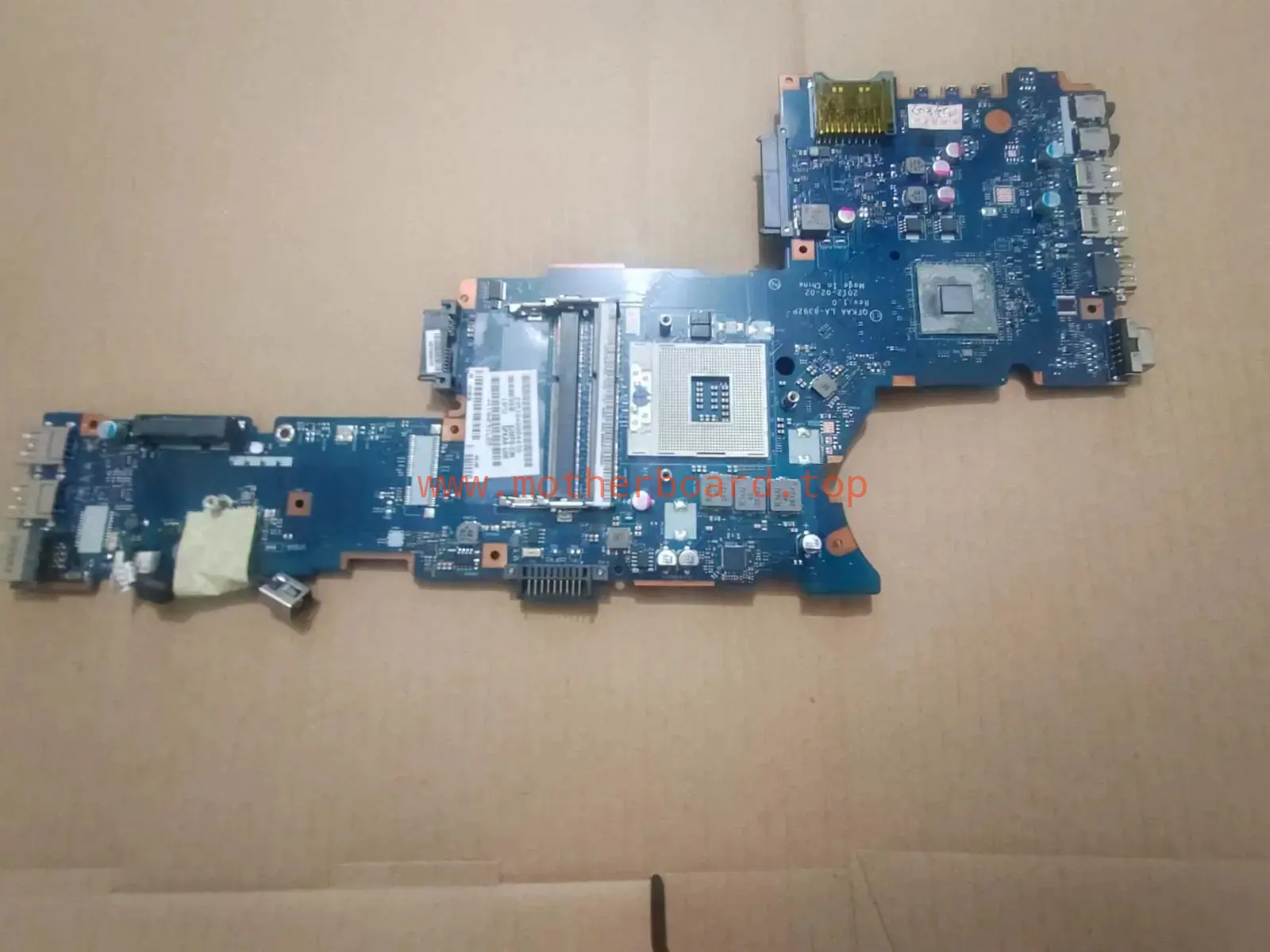 For Toshiba Satellite P850 P855 K000135150 HM76 QFKAA LA-8392P Intel Motherboard